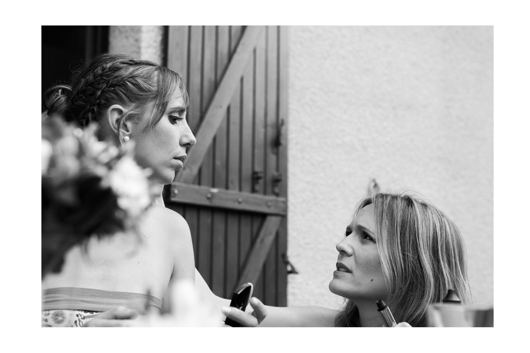 images de mariage, cérémonie civile en noir et blanc à Toulouse, haute garonne